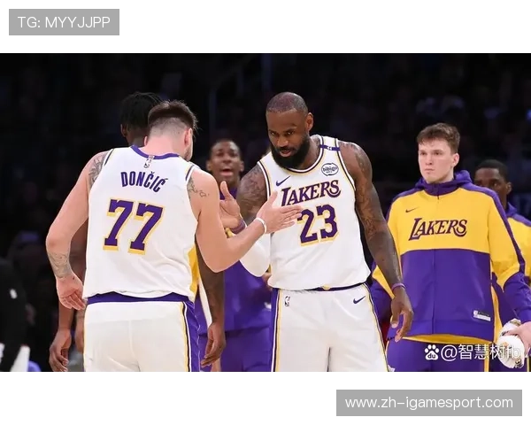 国王进攻火力凶猛但防守漏洞明显，湖人抓住机会