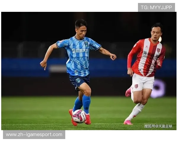 成都蓉城罚分后积分领先,新赛季争冠占得先机 成都蓉城罚分后积分领先,新赛季争冠占得先机